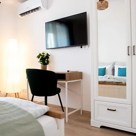 Major Apartmanhaz アパート