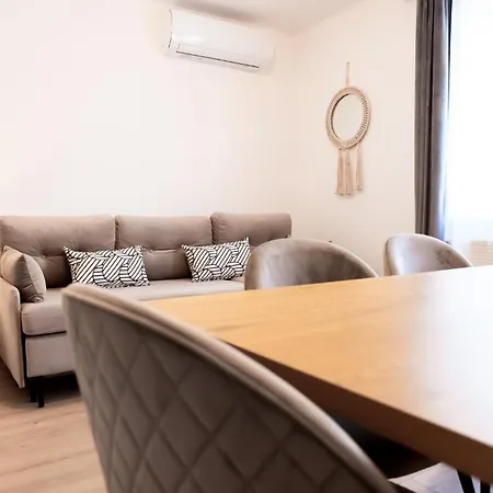 Apartment Major Apartmanhaz