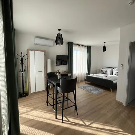Major Apartmanhaz Apartment